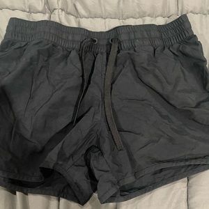 Columbia Athletic shorts sz Med